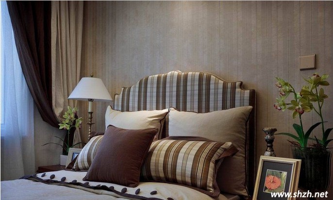 簡約的歐式臥室設(shè)計(jì)