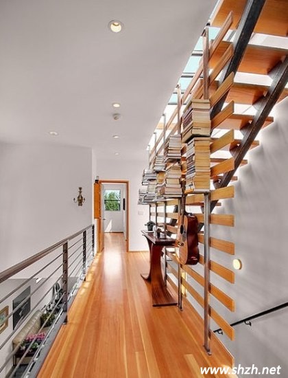 走廊書架設(shè)計(jì)收納書籍好方法