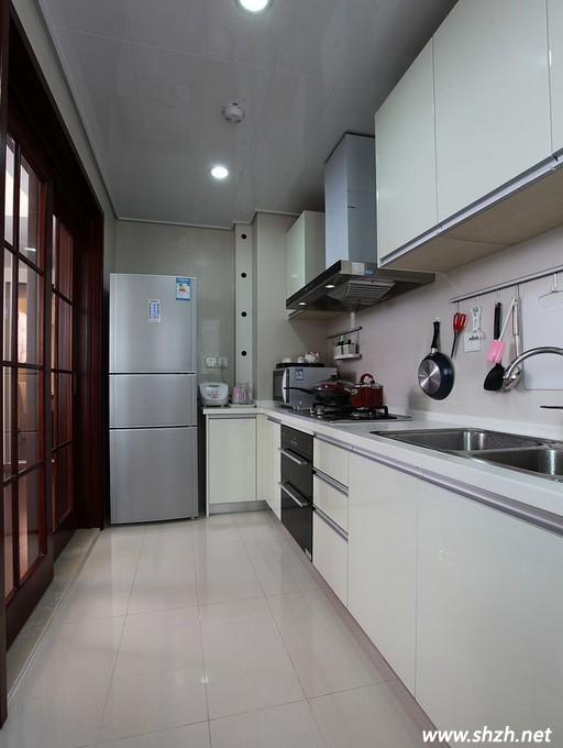 簡約的廚房設(shè)計